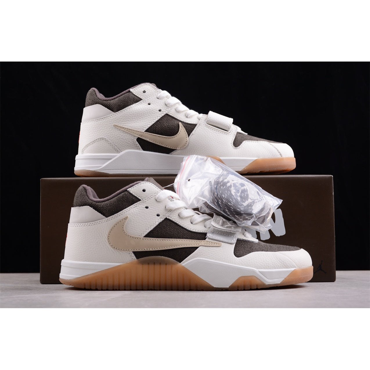 JORDAN Jumpman Jack Tr - Travis Scott Sail - Red Unisex Streetwear Limited Edition - Experience the pinnacle of collaboration with the Jordan Jumpman Jack TR x Travis Scott Sail.