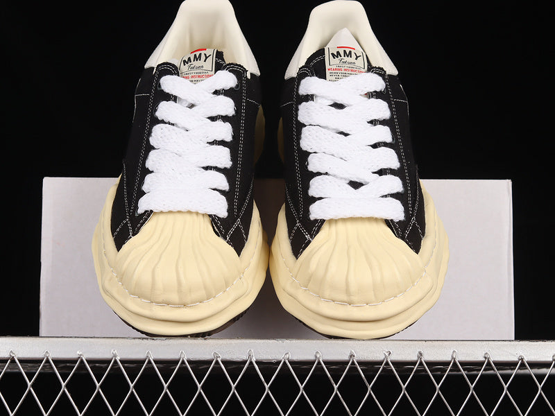 MAISON Mihara Yasuhiro Blakey Og Sole Leather Low Beige Sneakers - Black Unisex Streetwear Limited Edition