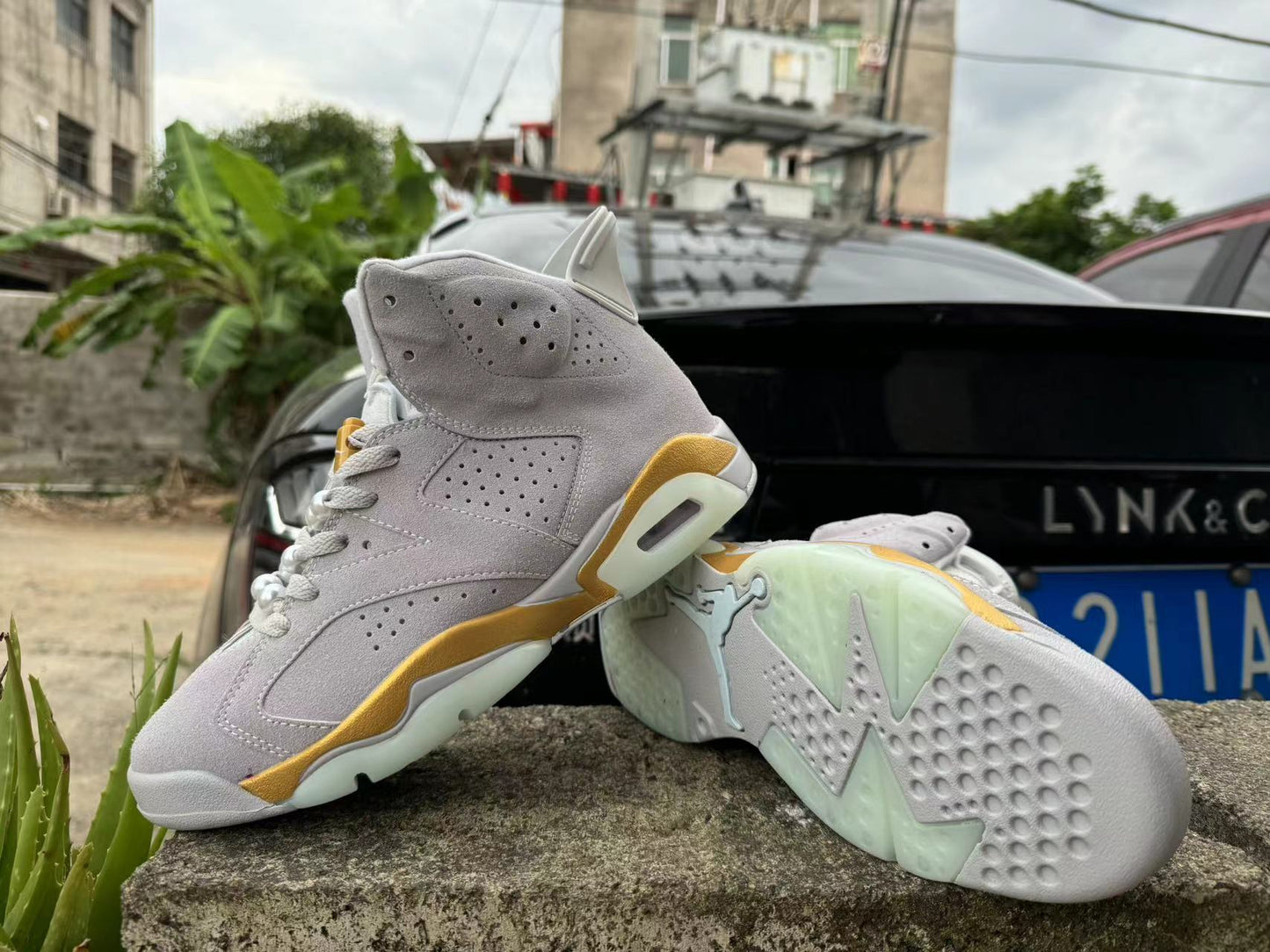Jordan 6 'gold Hoops' - Red Unisex Streetwear Limited Edition - The Air Jordan 6 'Gold Hoops' is a luxurious take on a classic silhouette, combining