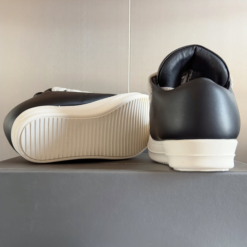 Rick Owens And White Low-top Sneakers - Black Unisex Streetwear Limited Edition - **Rick Owens Black and White Low-Top Sneakers: Modern Elegance and Superior Craftsmanship** Introducing the Rick