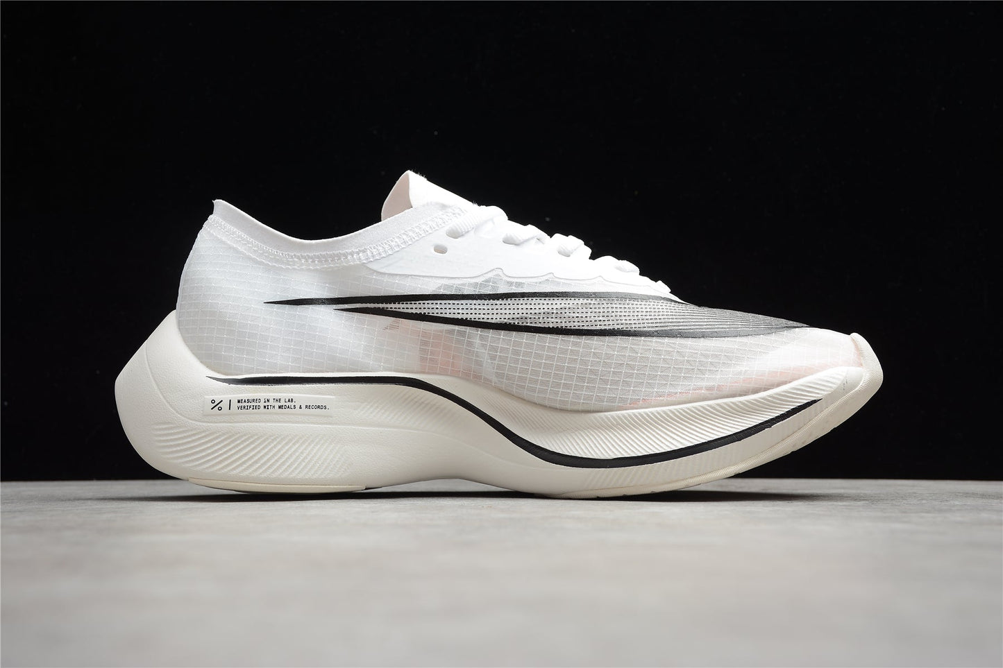 Zoom - Vaporfly Ne - T% 2 White And - Black Unisex Streetwear Limited Edition - ### Nike ZoomX Vaporfly NEXT% 2 The Nike ZoomX Vaporfly NEXT% 2 redefines speed and