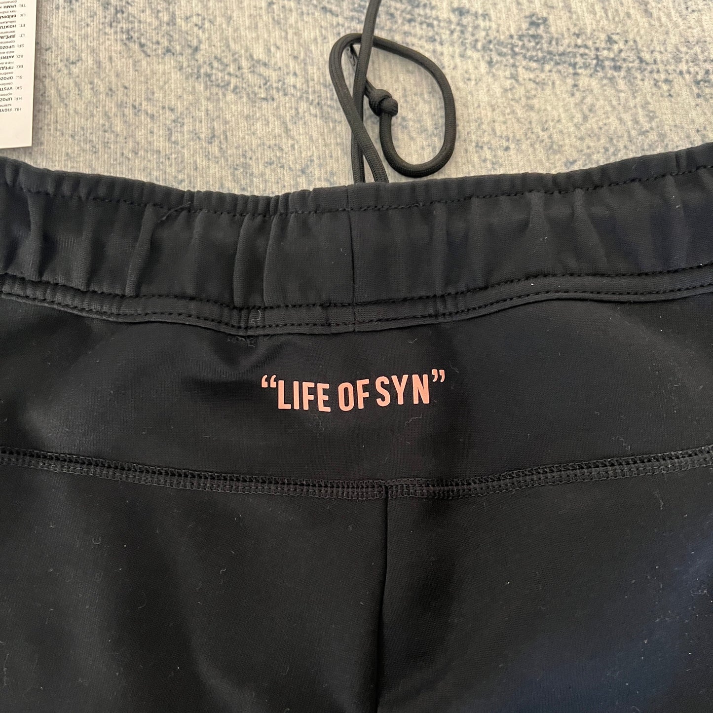 PANTALONES NIKE TECH FLEECE x SYNA CENTRAL CEE