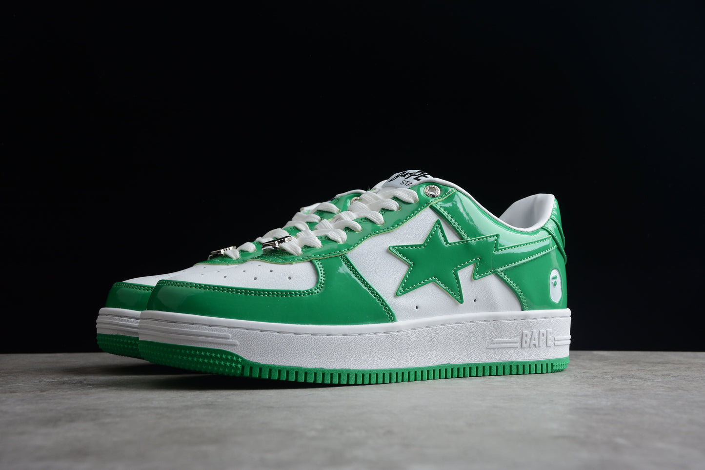 BAPE Sta Low-top Green And Sneakers - White Unisex Streetwear Limited Edition - **BAPE STA Low-Top Green and White Sneakers** Add a vibrant touch to your sneaker collection