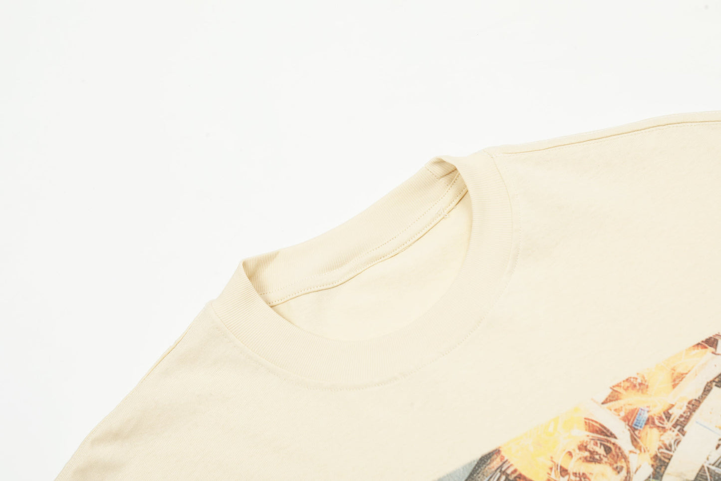 GALLERY Dept T-Shirt - White Unisex Streetwear Limited Edition - Introducing the Gallery Dept. Vintage-Inspired Graphic T-Shirt, a must-have for any streetwear enthusiast. This T-shirt