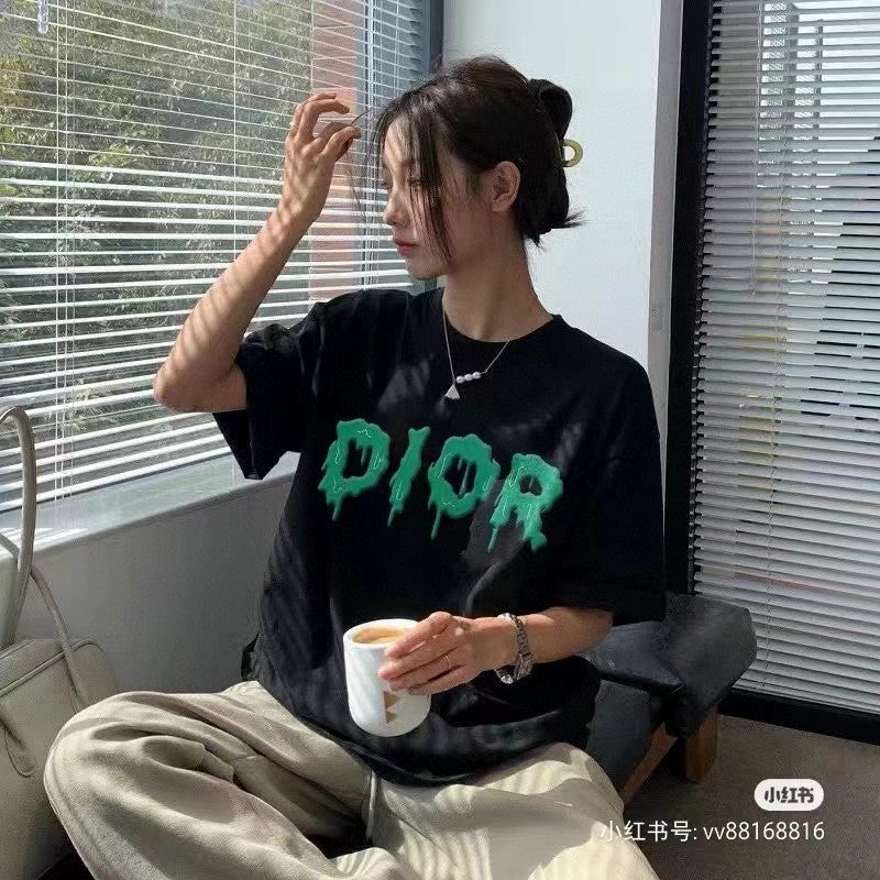 Dior Dripping Logo T-shirt (black) Unisex Streetwear Limited Edition - The Dior Dripping Logo T-Shirt in black adds a bold and creative touch to any