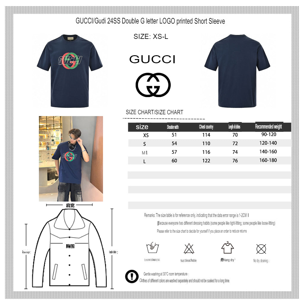 Camiseta Gucci azul marino con logotipo superpuesto
