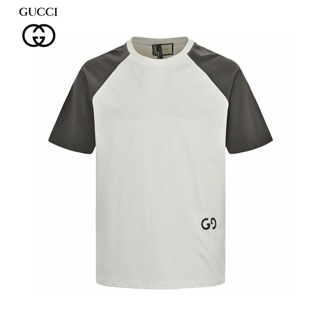 Gucci Two-tone T-shirt With Gg Logo - White Unisex Streetwear Limited Edition - This Gucci Two-Tone T-Shirt offers a sleek and stylish take on casual wear. Crafted from