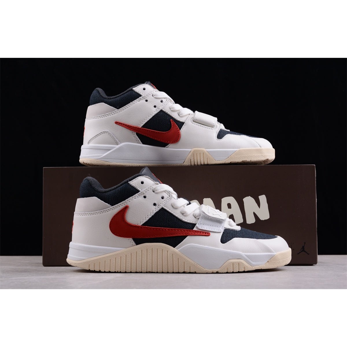 JORDAN Jumpman Jack Tr - University - Red Unisex Streetwear Limited Edition - Step into the spotlight with the Jordan Jumpman Jack TR x University Red, a dynamic