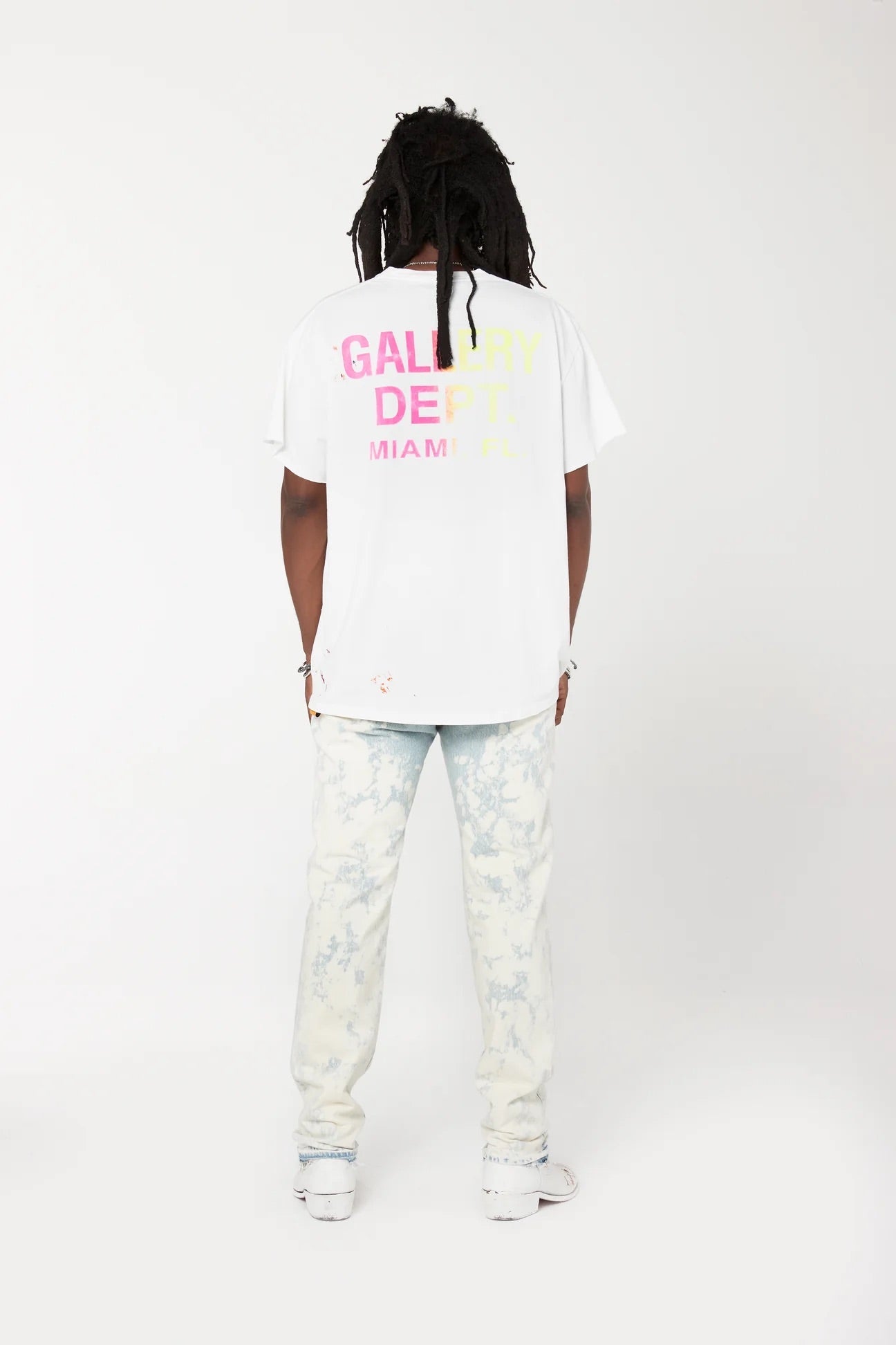 GALLERY Dept Boardwalk Tee T-Shirt - White Unisex Streetwear Limited Edition - **Gallery Dept. Painted Logo Tee: Detailed Product Description** Introducing the Gallery Dept. Painted Logo Tee,