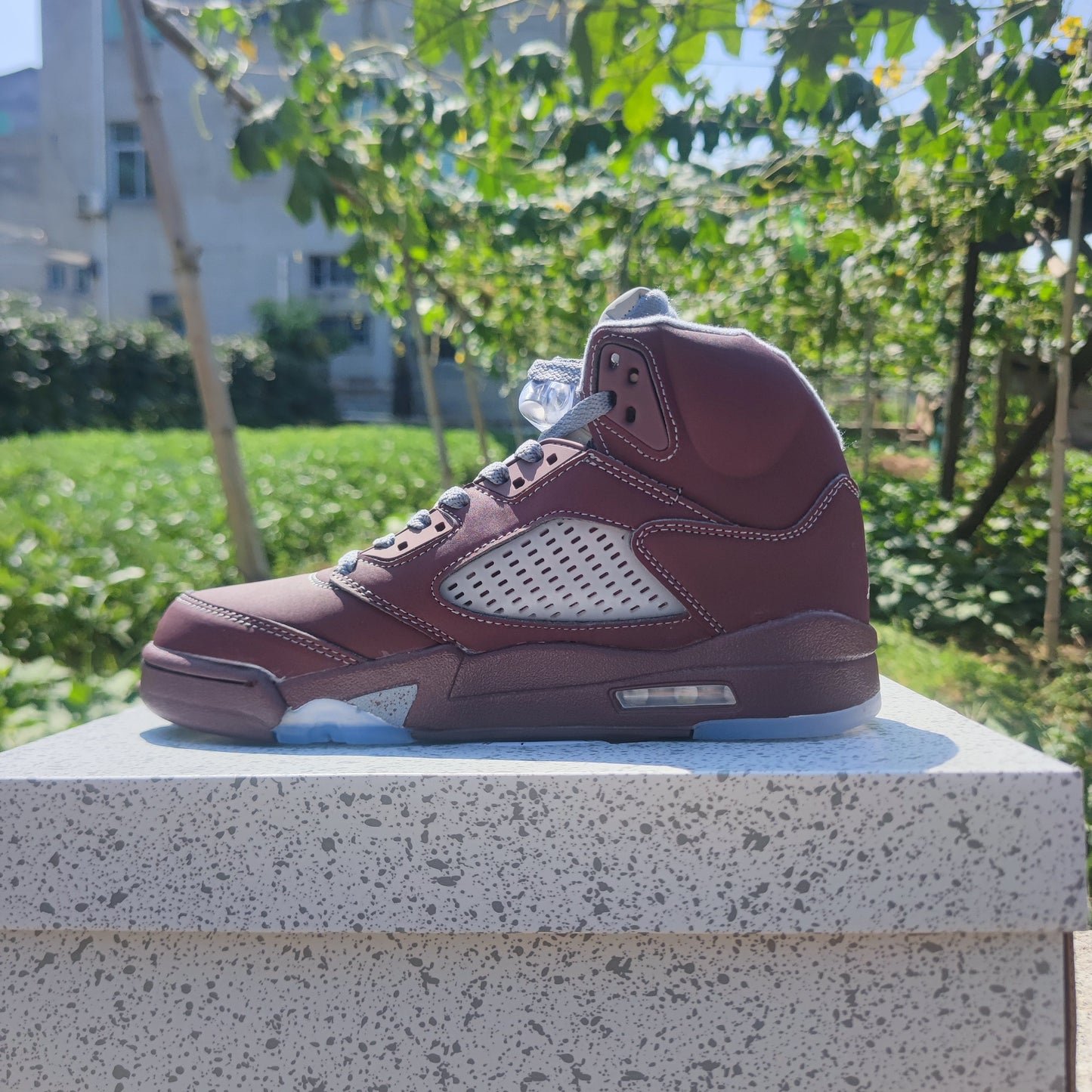 Jordan 5 Maroon - Grey Unisex Streetwear Limited Edition - Step into sophistication with the Air Jordan 5 in a luxurious maroon colorway, a sneaker