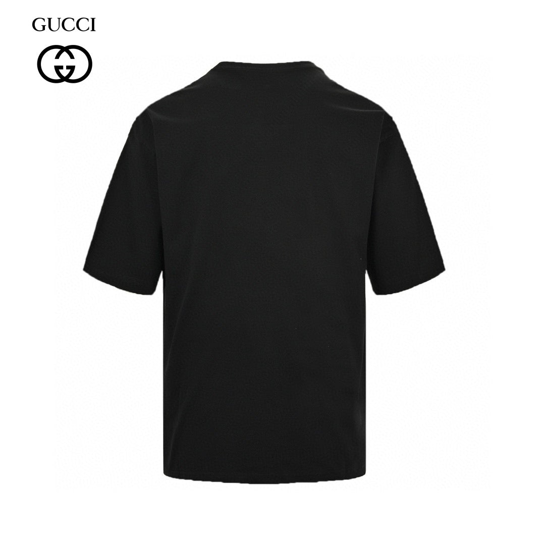 Gucci Strawberry Logo T-shirt (black) Unisex Streetwear Limited Edition - The Gucci Strawberry Logo T-Shirt in black offers a stylish and playful addition to any