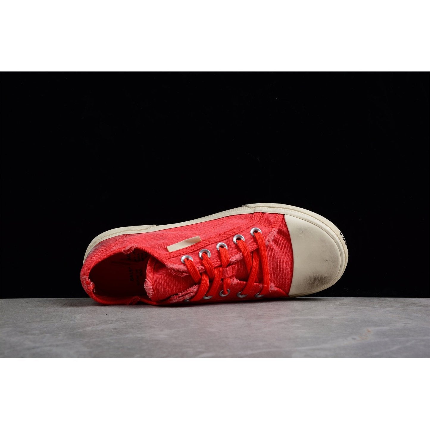 BALENCIAGA Paris Mid Vulc Destr - Sneakers - Red Unisex Streetwear Limited Edition - Introducing the BALENCIAGA Paris Mid Vulc Destr x Red, a striking fusion of bold design