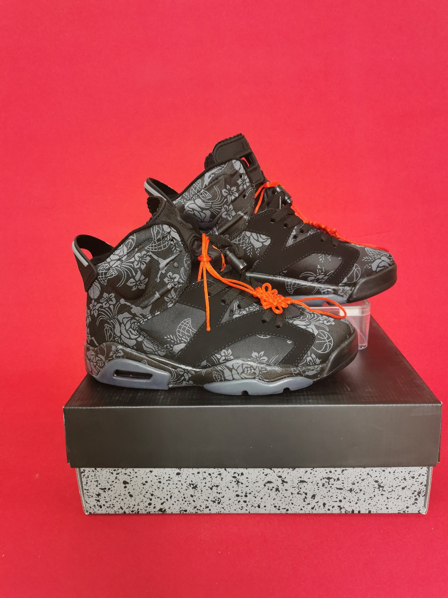 Jordan 6 And Orange - Black Unisex Streetwear Limited Edition - The Air Jordan 6 presented here is a unique and bold iteration of the classic