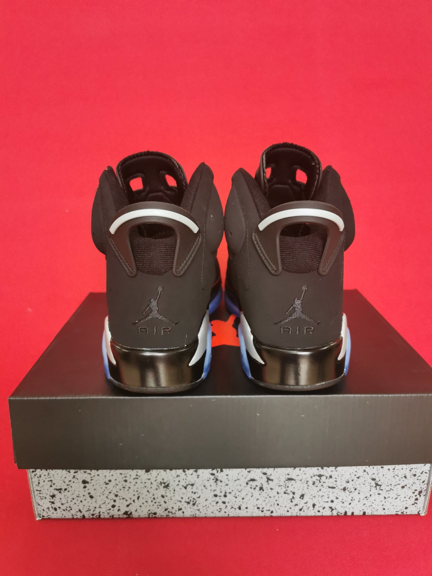 Jordan 6 Sneakers - Brown Unisex Streetwear Limited Edition - **Product Description:** Step up your sneaker game with the Air Jordan 6 Retro 'Black Cat'.