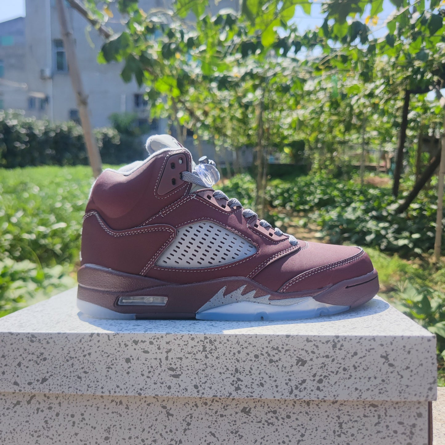 Jordan 5 Maroon - Grey Unisex Streetwear Limited Edition - Step into sophistication with the Air Jordan 5 in a luxurious maroon colorway, a sneaker