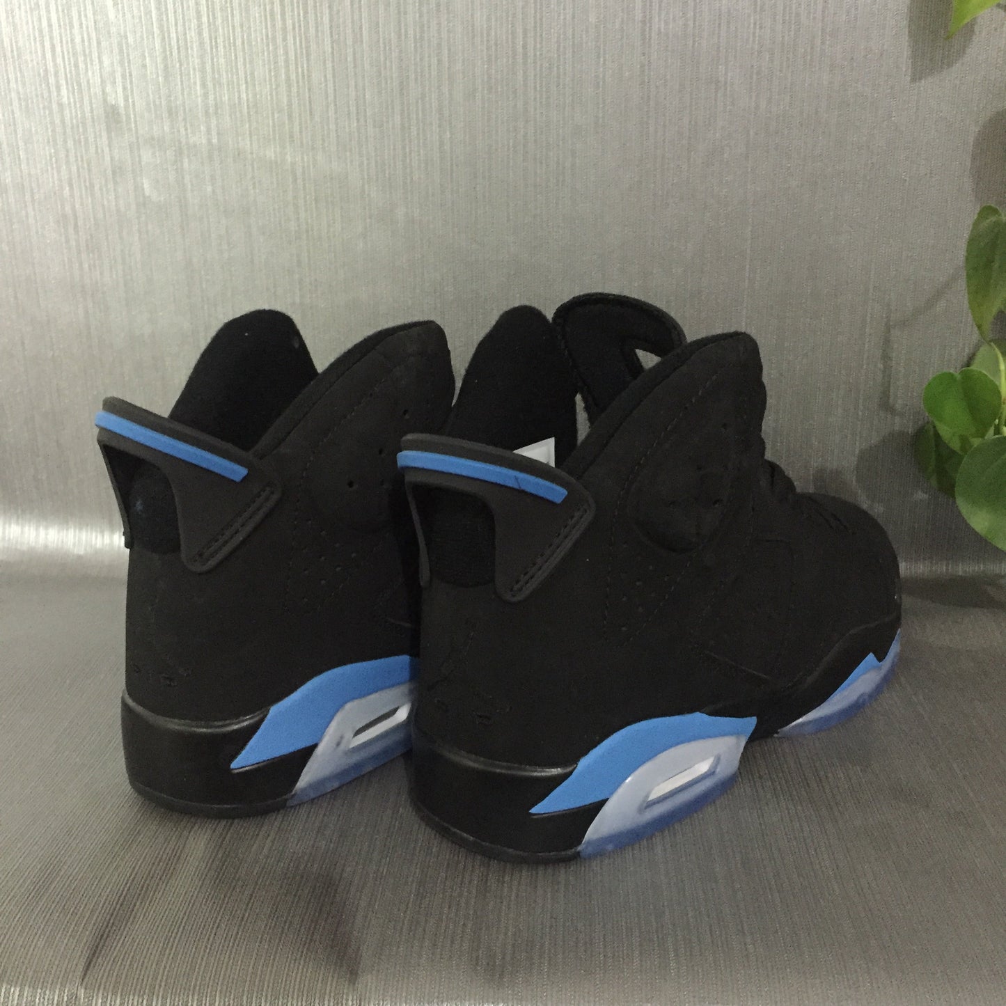 Jordan 6 Retro 'black University Blue' Unisex Streetwear Limited Edition - Introducing the Air Jordan 6 Retro 'Black University Blue,' a sneaker that masterfully blends classic