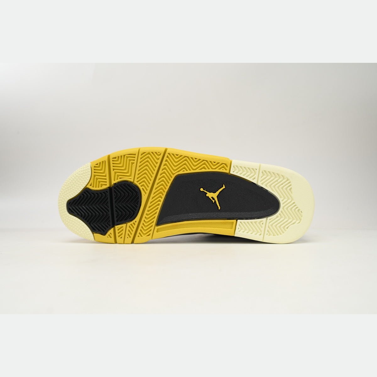 JORDAN 4 - Vivid Sulfur Unisex Streetwear Limited Edition - Step up your style with the JORDAN 4 x VIVID SULFUR, a sneaker that blends