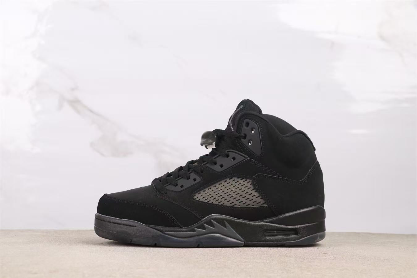 JORDAN 5 Retro - Anthracite Sneakers - Black Unisex Streetwear Limited Edition