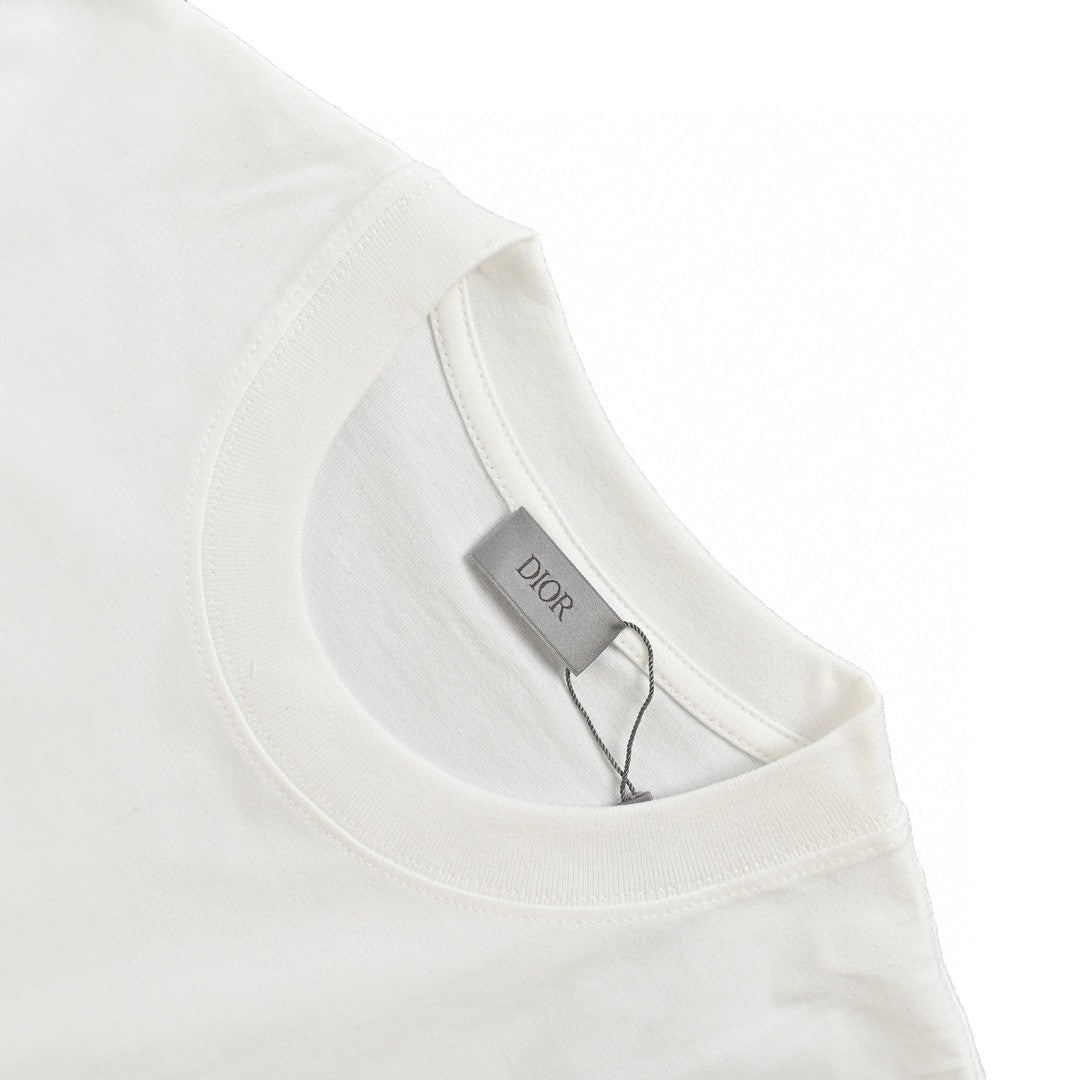 Dior 1947 Signature T-shirt - White Unisex Streetwear Limited Edition - This Dior t-shirt features the signature of Christian Dior along with the year 1947, printed