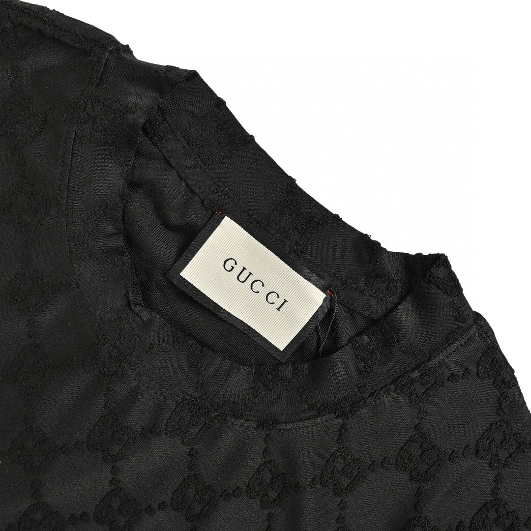 Gucci Gg Patterned T-shirt (black) Unisex Streetwear Limited Edition - The Gucci GG Patterned T-Shirt in black is a sophisticated piece that blends luxury with
