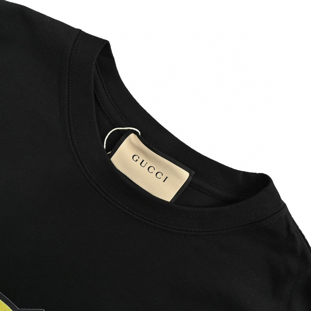 Gucci Retro Game T-shirt (black) Unisex Streetwear Limited Edition - The Gucci Retro Game T-Shirt in black combines luxury with a playful nod to vintage