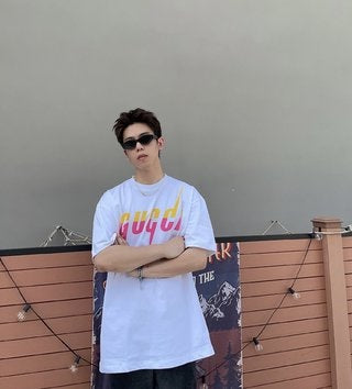 Gucci T-shirt With Retro Logo - White Unisex Streetwear Limited Edition - <p dir='ltr'><span>White t-shirt featuring a bold Gucci logo in a retro font with pink