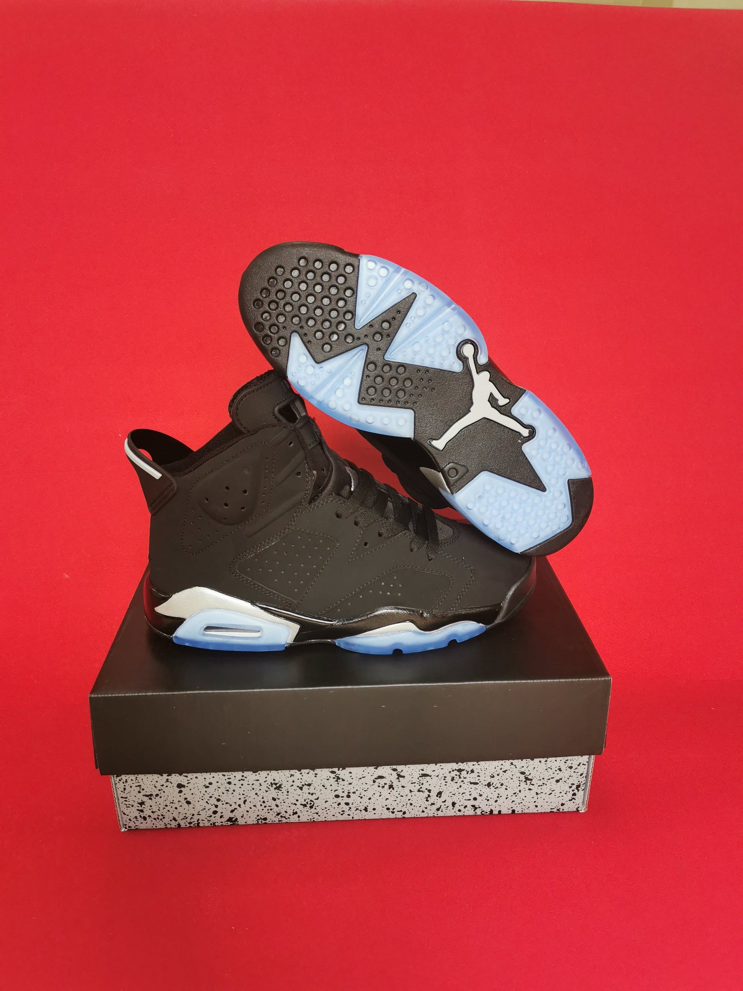 Jordan 6 Sneakers - Brown Unisex Streetwear Limited Edition - **Product Description:** Step up your sneaker game with the Air Jordan 6 Retro 'Black Cat'.