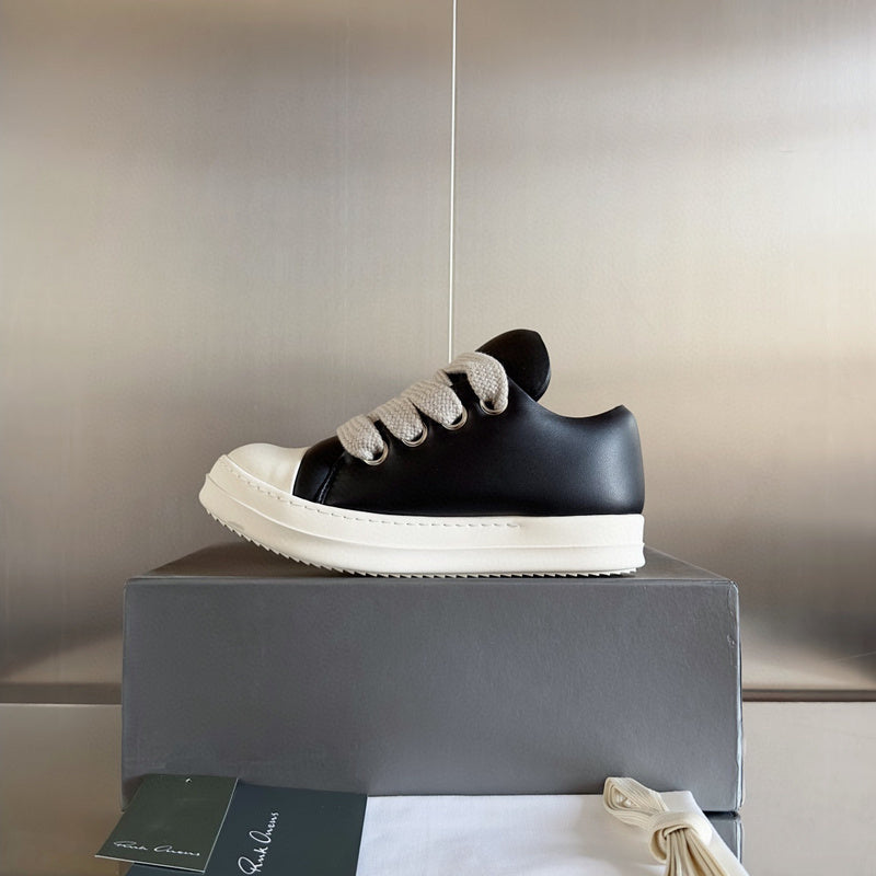 Rick Owens And White Low-top Sneakers - Black Unisex Streetwear Limited Edition - **Rick Owens Black and White Low-Top Sneakers: Modern Elegance and Superior Craftsmanship** Introducing the Rick