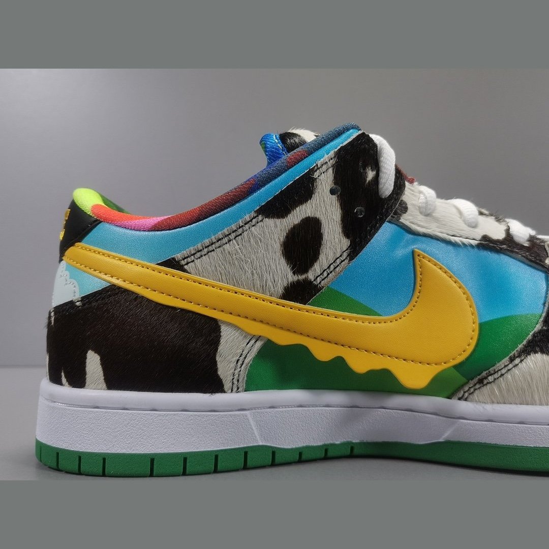 NIKE Sb Dunk Low - Ben & Jerry's Chunky Dunky - Red Unisex Streetwear Limited Edition