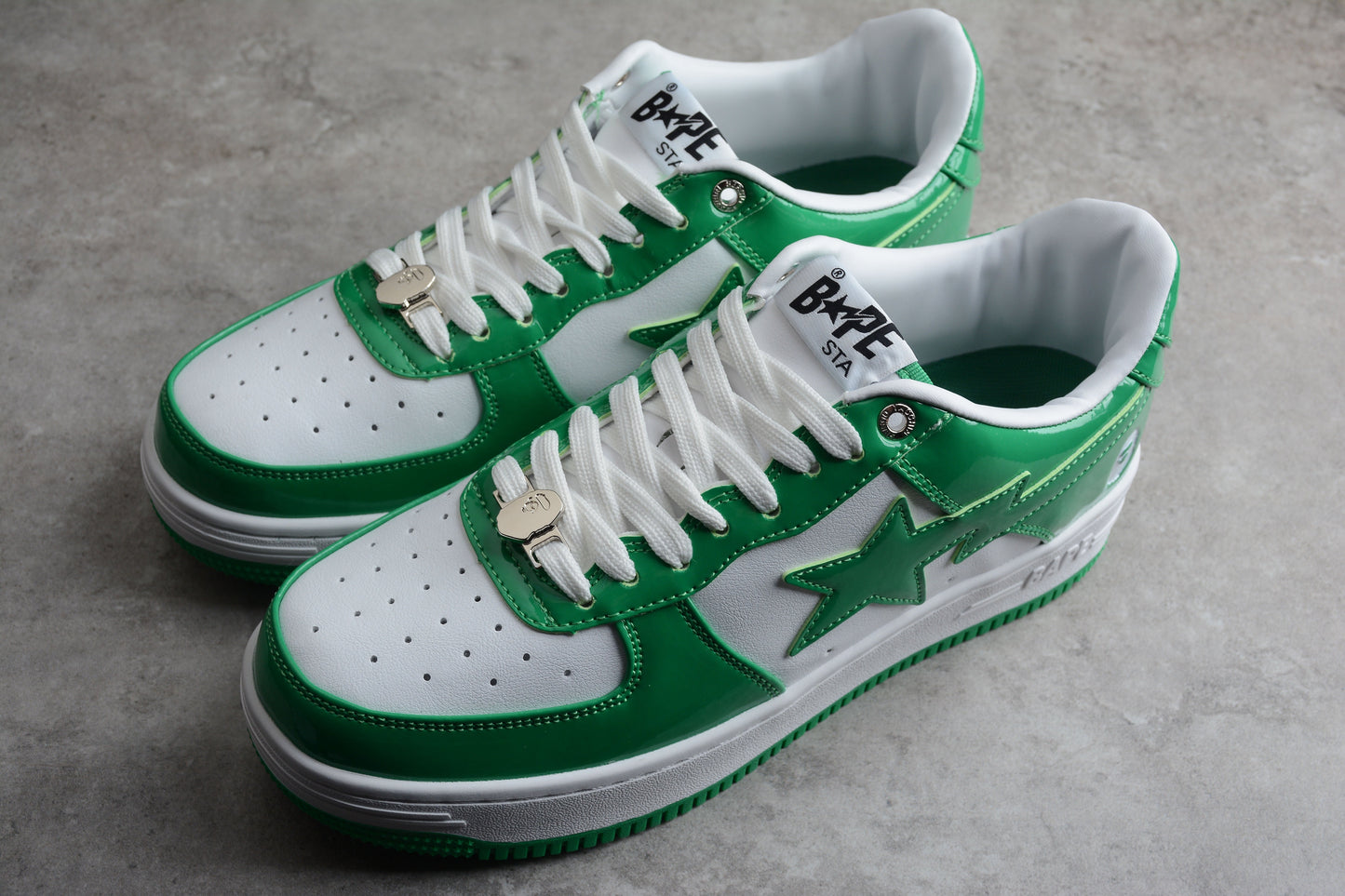 BAPE Sta Low-top Green And Sneakers - White Unisex Streetwear Limited Edition - **BAPE STA Low-Top Green and White Sneakers** Add a vibrant touch to your sneaker collection
