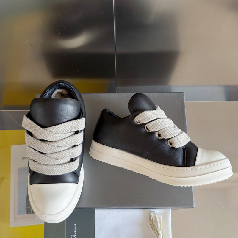Rick Owens And White Low-top Sneakers - Black Unisex Streetwear Limited Edition - **Rick Owens Black and White Low-Top Sneakers: Modern Elegance and Superior Craftsmanship** Introducing the Rick