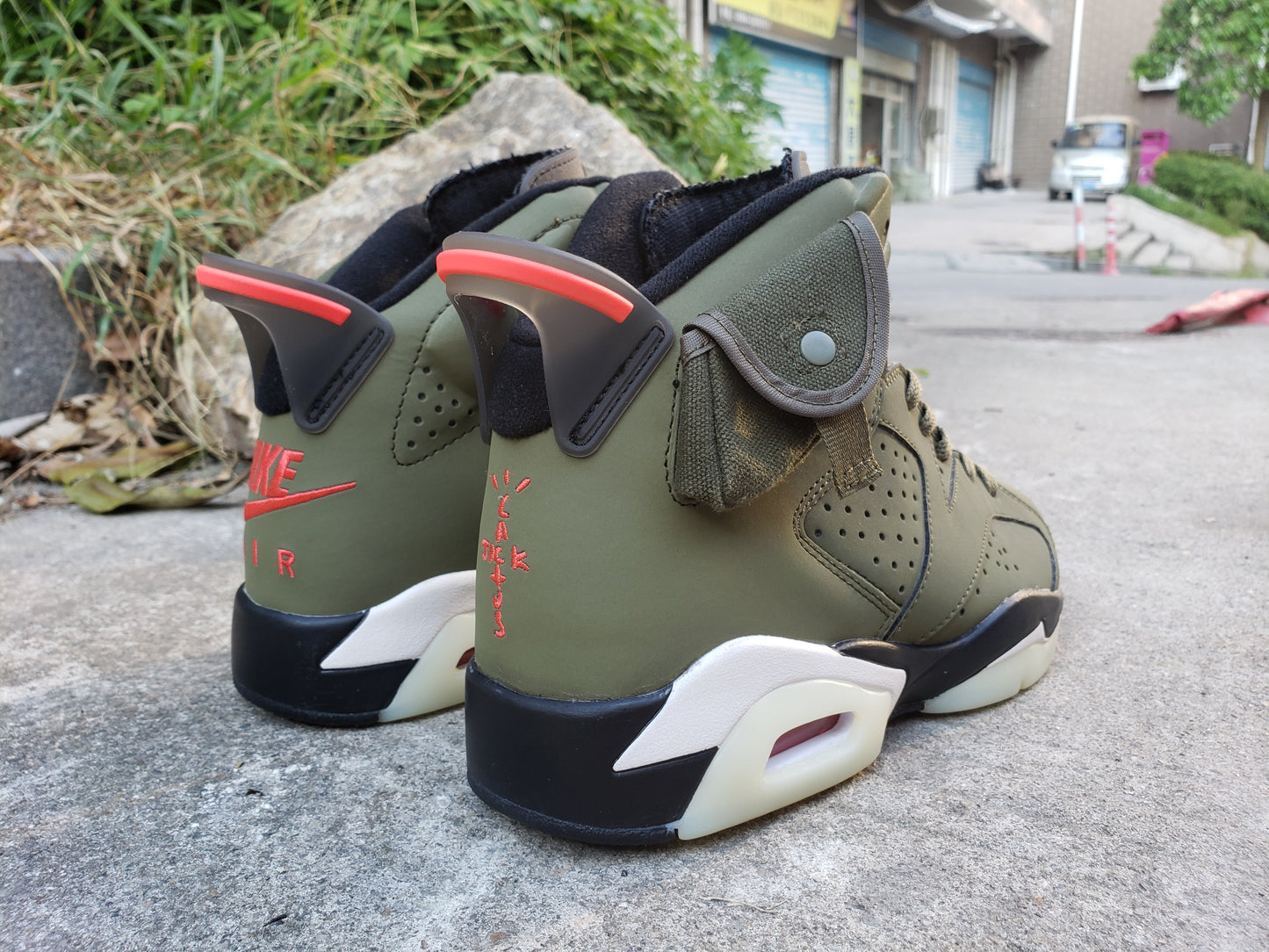 Jordan 6 Retro 'travis Scott - Medium Olive' Sneakers - Black Unisex Streetwear Limited Edition - **Product Description for Air Jordan 6 Retro 'Travis Scott - Medium Olive'** The Air Jordan