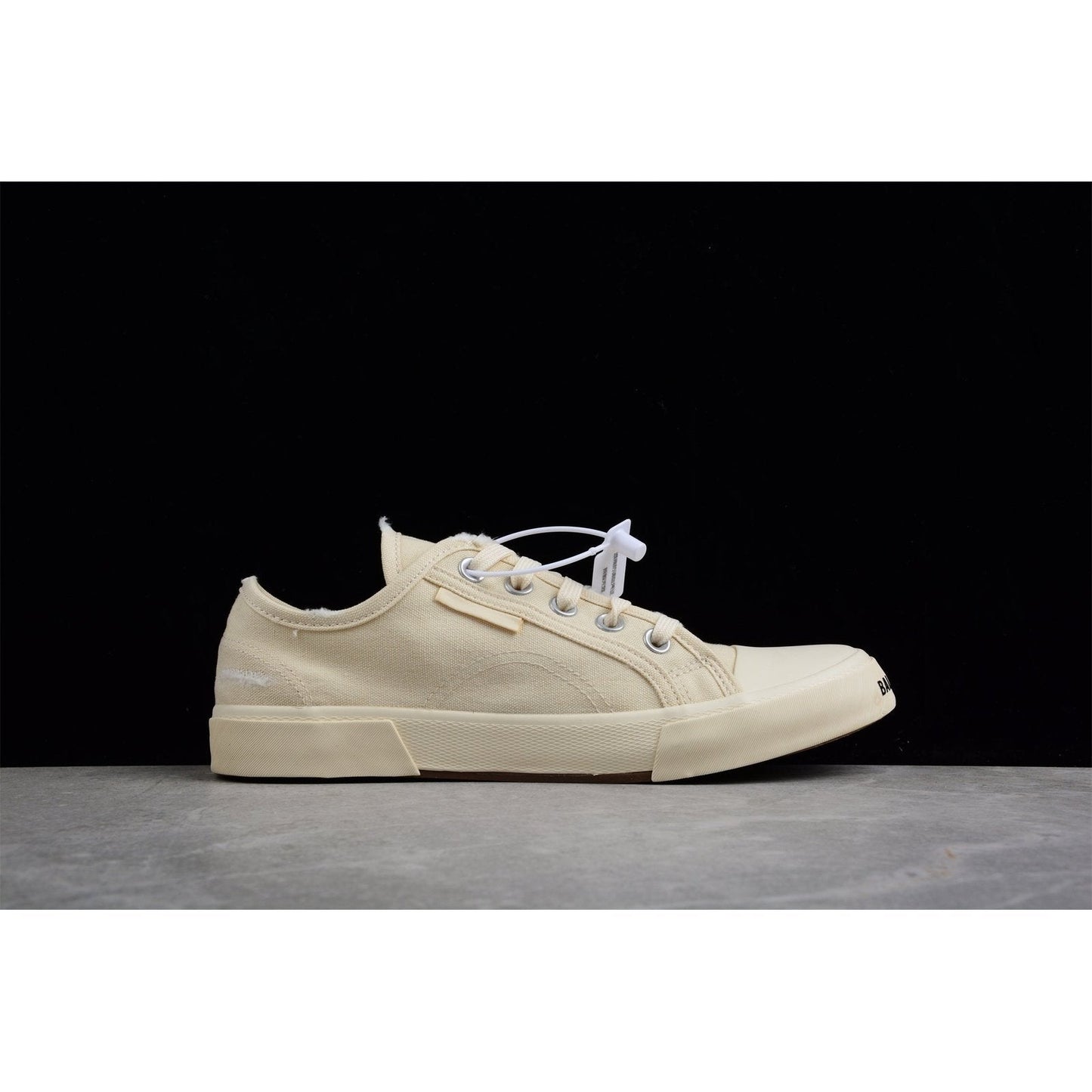 BALENCIAGA Paris Mid Vulc Destr - Sneakers - Beige Unisex Streetwear Limited Edition - Introducing the BALENCIAGA Paris Mid Vulc Destr x Beige, a perfect blend of contemporary design