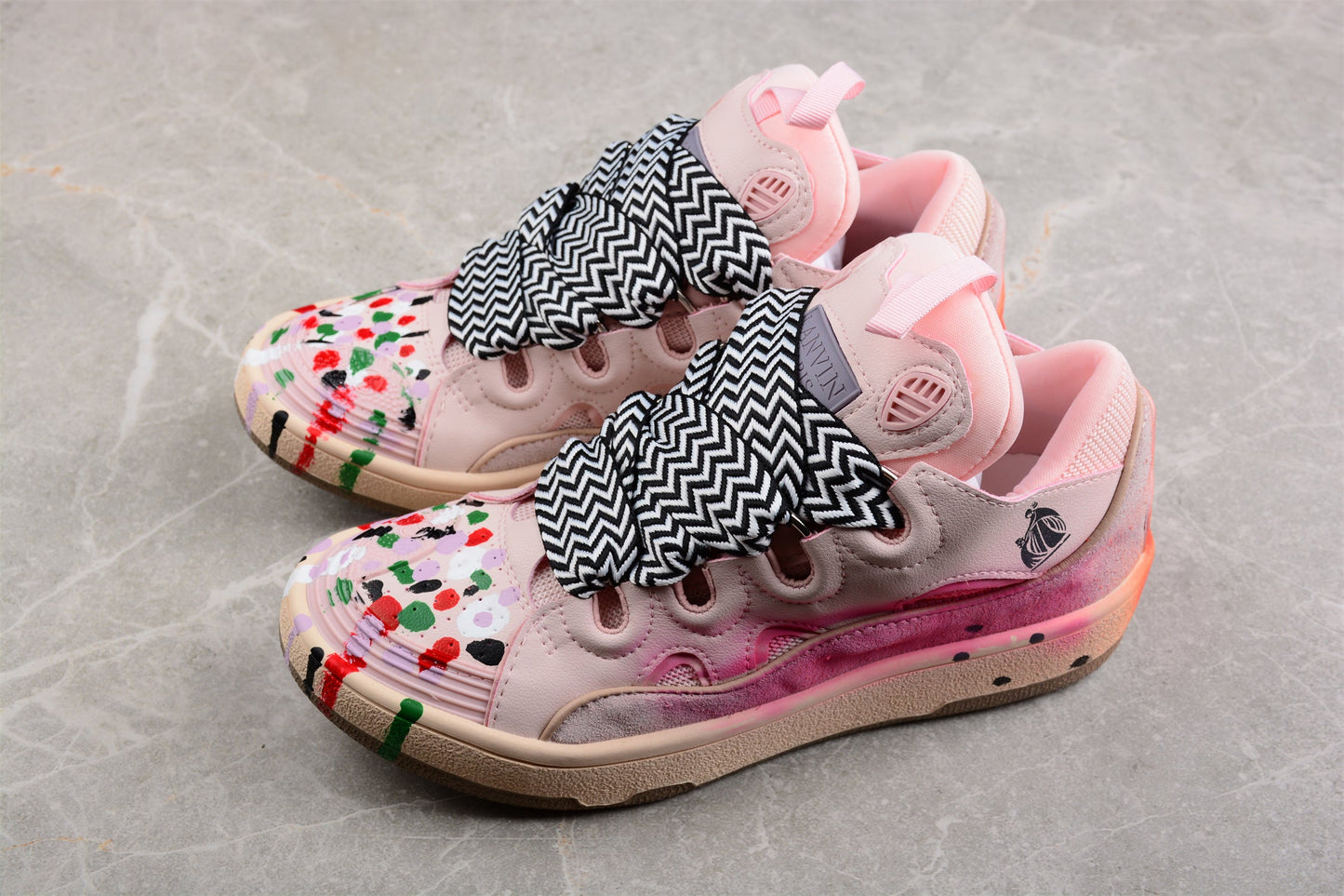 Vibrant Low Top Sneakers - Pink Unisex Streetwear Limited Edition - ### Vibrant Pink Low Top Sneakers Make a bold fashion statement with these vibrant Pink