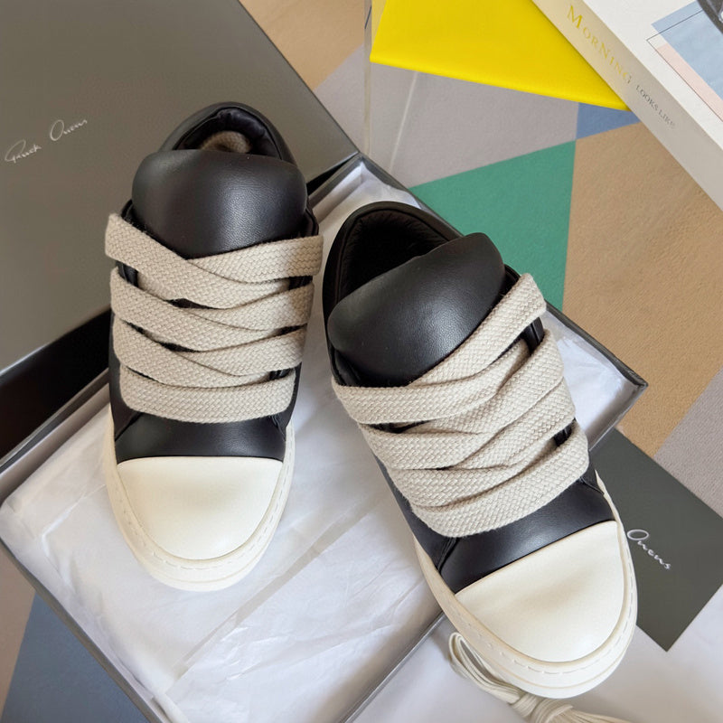 Rick Owens And White Low-top Sneakers - Black Unisex Streetwear Limited Edition - **Rick Owens Black and White Low-Top Sneakers: Modern Elegance and Superior Craftsmanship** Introducing the Rick