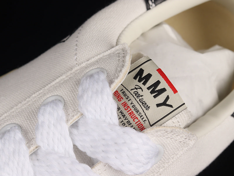 MAISON Mihara Yasuhiro Blakey Og Sole Leather Low Beige Sneakers - White Unisex Streetwear Limited Edition