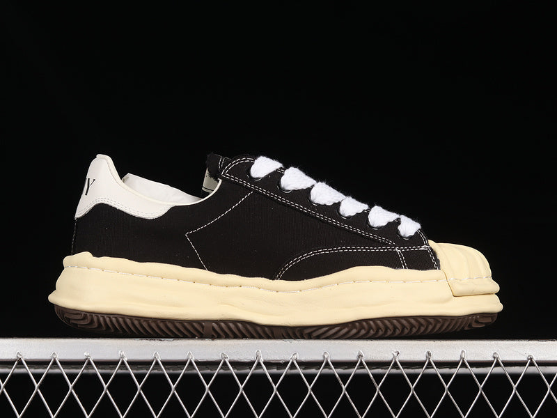 MAISON Mihara Yasuhiro Blakey Og Sole Leather Low Beige Sneakers - Black Unisex Streetwear Limited Edition