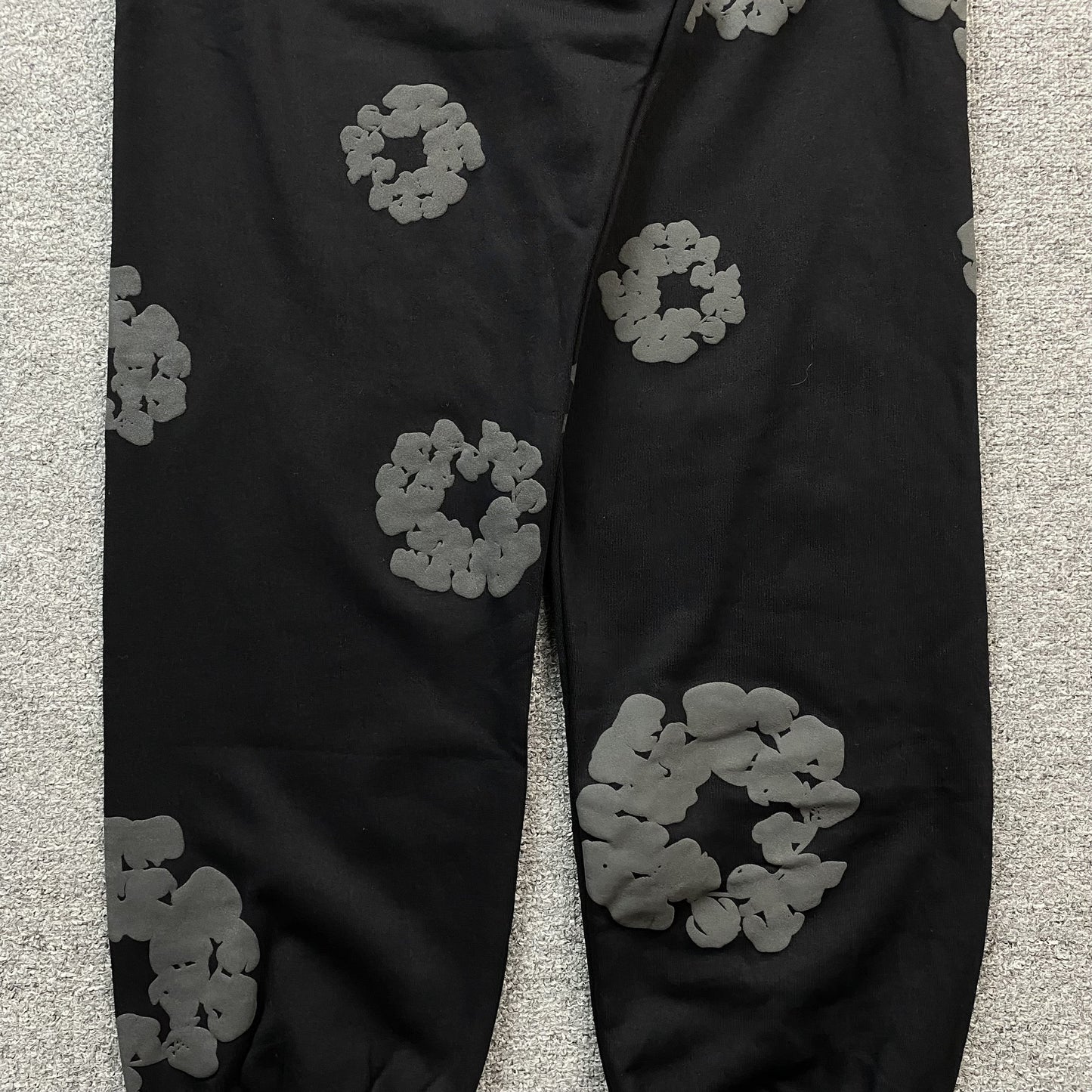 DENIM Tears Cotton Wreath Sweatpants Monochrome - Black Unisex Streetwear Limited Edition - The Denim Tears Cotton Wreath Sweatpants Monochrome Black Replica deliver the perfect balance of comfort