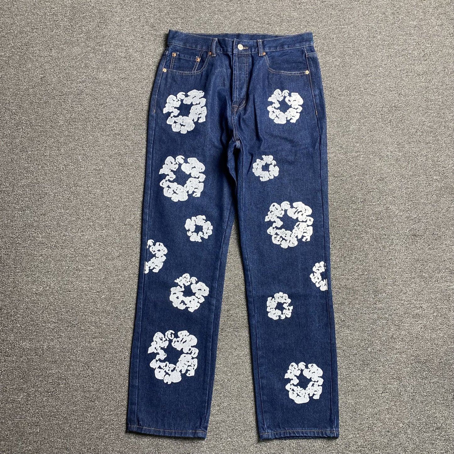 DENIM Tears - Levi's Cotton Wreath Jeans Dark - Blue Unisex Streetwear Limited Edition - The Denim Tears x Levi's Cotton Wreath Jeans Dark Blue Replica bring together iconic design