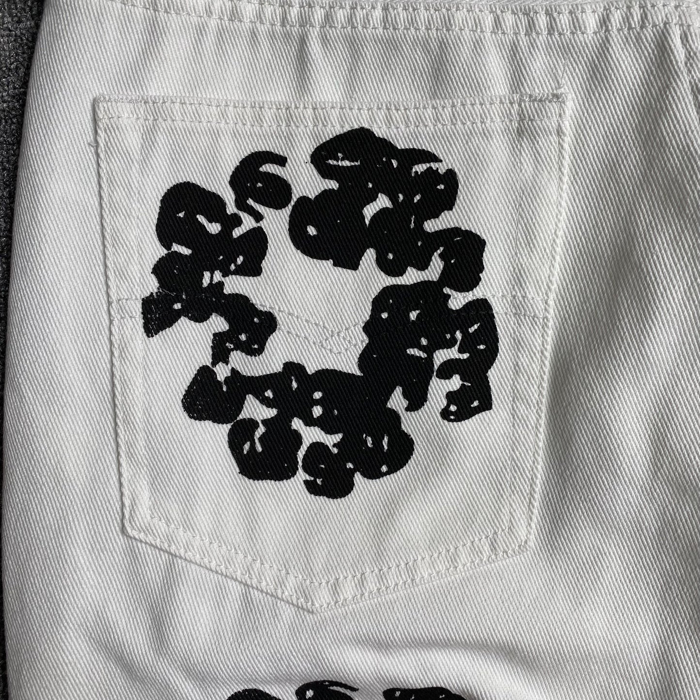 DENIM Tears - Levi's Cotton Wreath Jeans - White Unisex Streetwear Limited Edition - The Denim Tears x Levi's Cotton Wreath Jeans White Replica bring together iconic design and