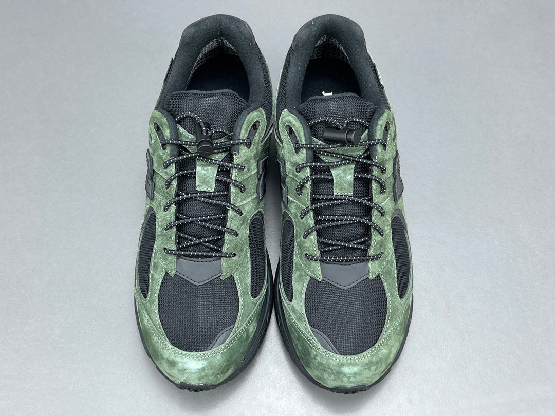 JJJJOUND - New Balance 2002r Gore-te - Pine - Green Unisex Streetwear Limited Edition - The JJJJOUND x NEW BALANCE 2002R GORE-TEX PINE - REPLICA combines minimalist aesthetics with rugged