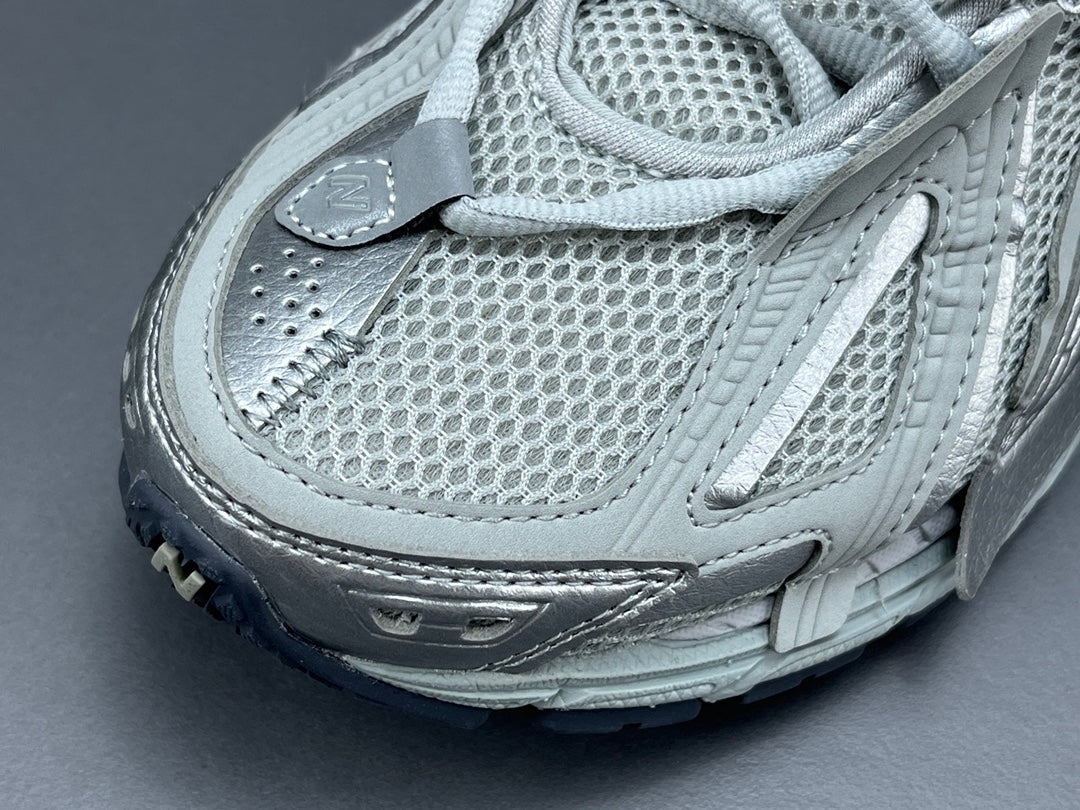 NEW Balance 1906a - Concrete Silver - Red Unisex Streetwear Limited Edition - The NEW BALANCE 1906A x CONCRETE SILVER - REPLICA redefines modern style with a sleek