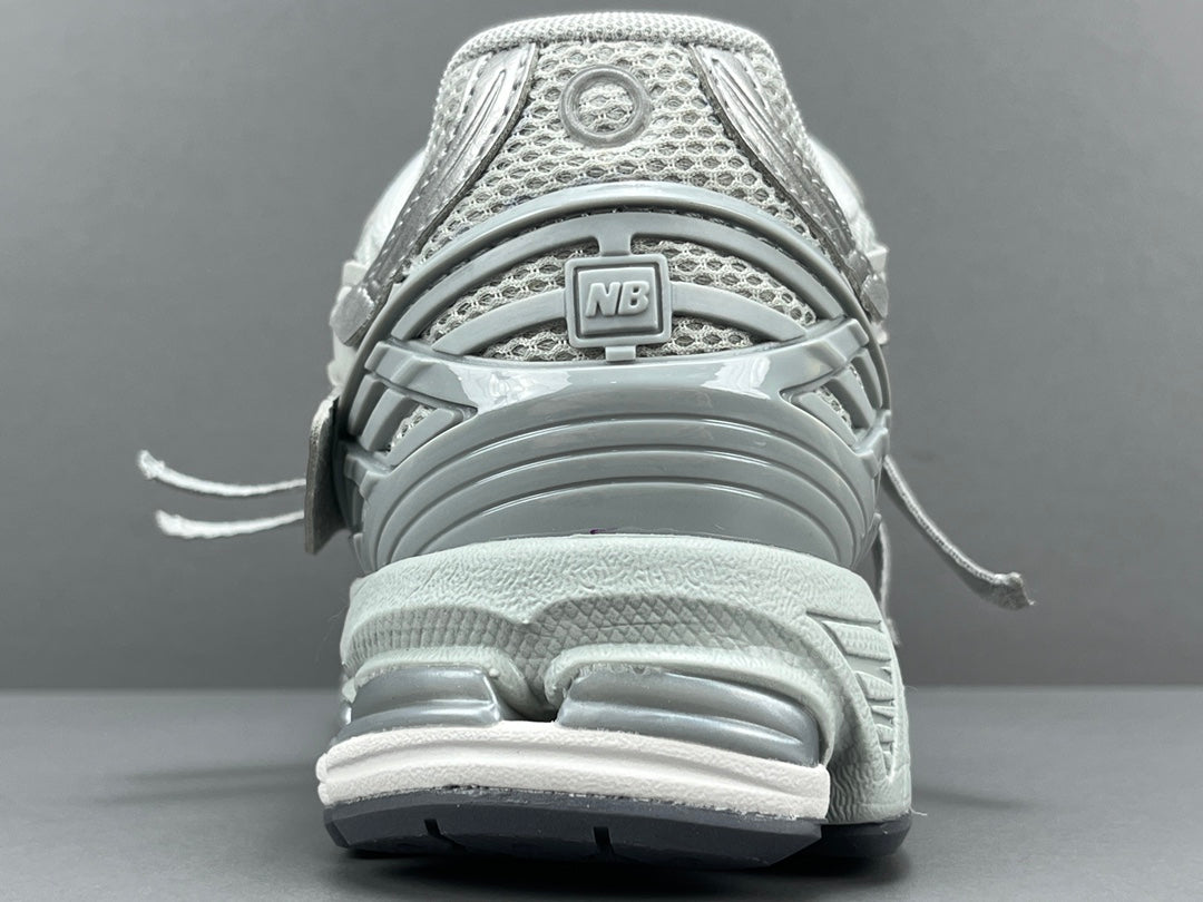 NEW Balance 1906a - Concrete Silver - Red Unisex Streetwear Limited Edition - The NEW BALANCE 1906A x CONCRETE SILVER - REPLICA redefines modern style with a sleek