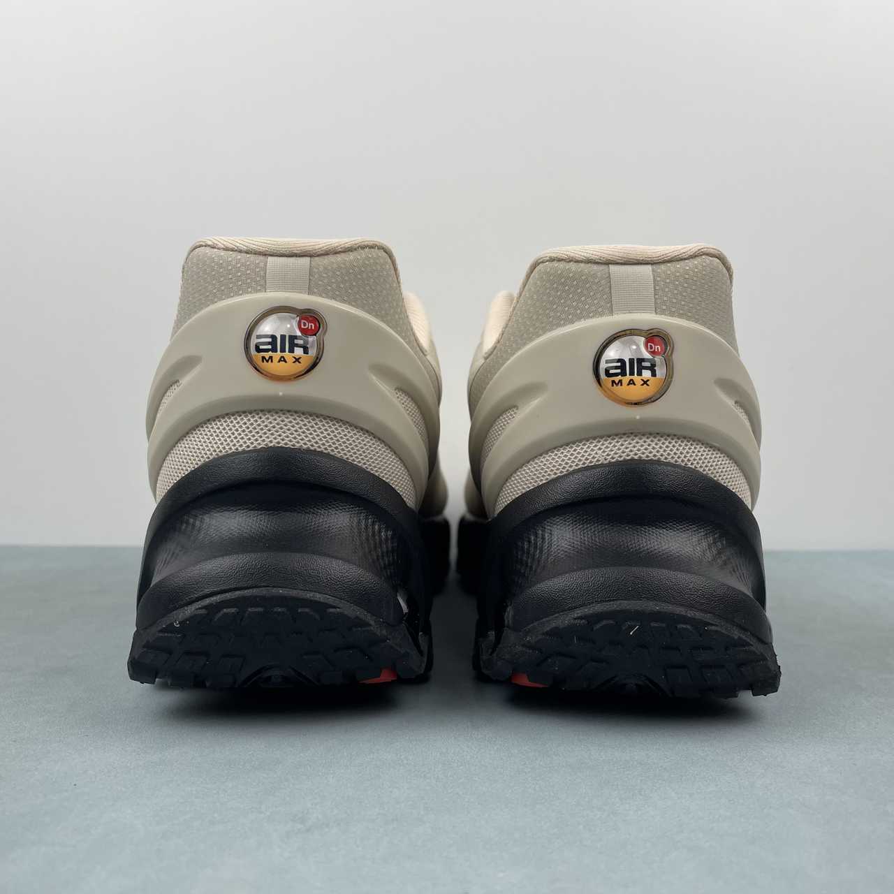 NIKE Air Ma - Dn8 - Fossil - Black Unisex Streetwear Limited Edition - The NIKE AIR MAX DN8 x FOSSIL BLACK - REPLICA blends sleek design with cutting-edge