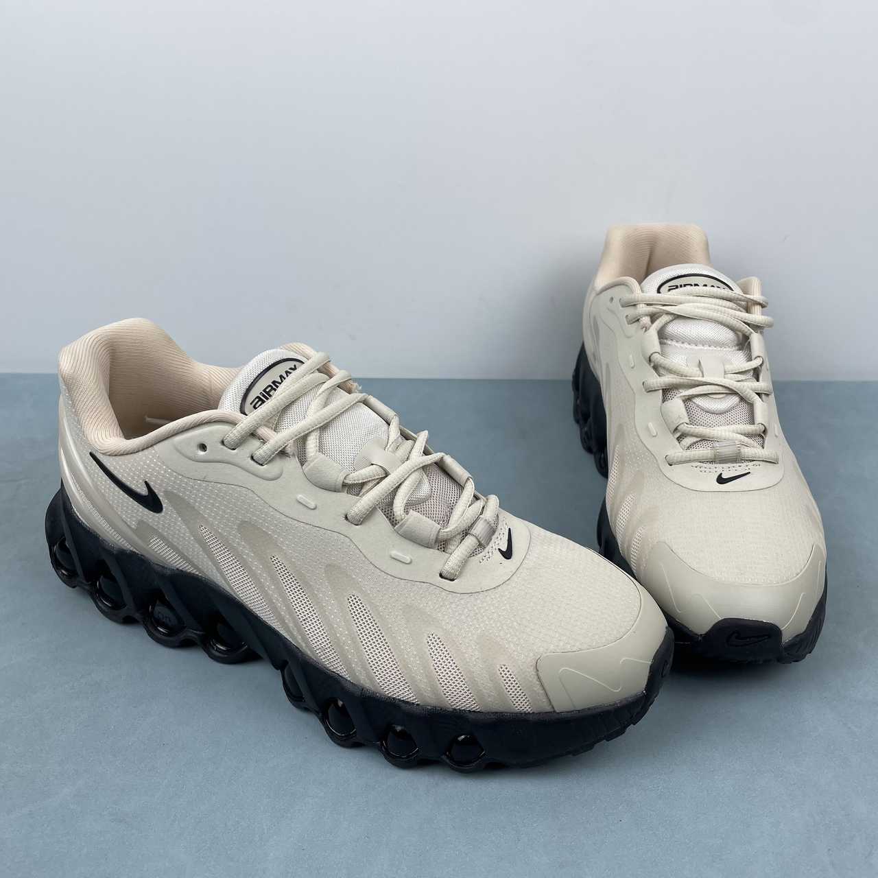 NIKE Air Ma - Dn8 - Fossil - Black Unisex Streetwear Limited Edition - The NIKE AIR MAX DN8 x FOSSIL BLACK - REPLICA blends sleek design with cutting-edge