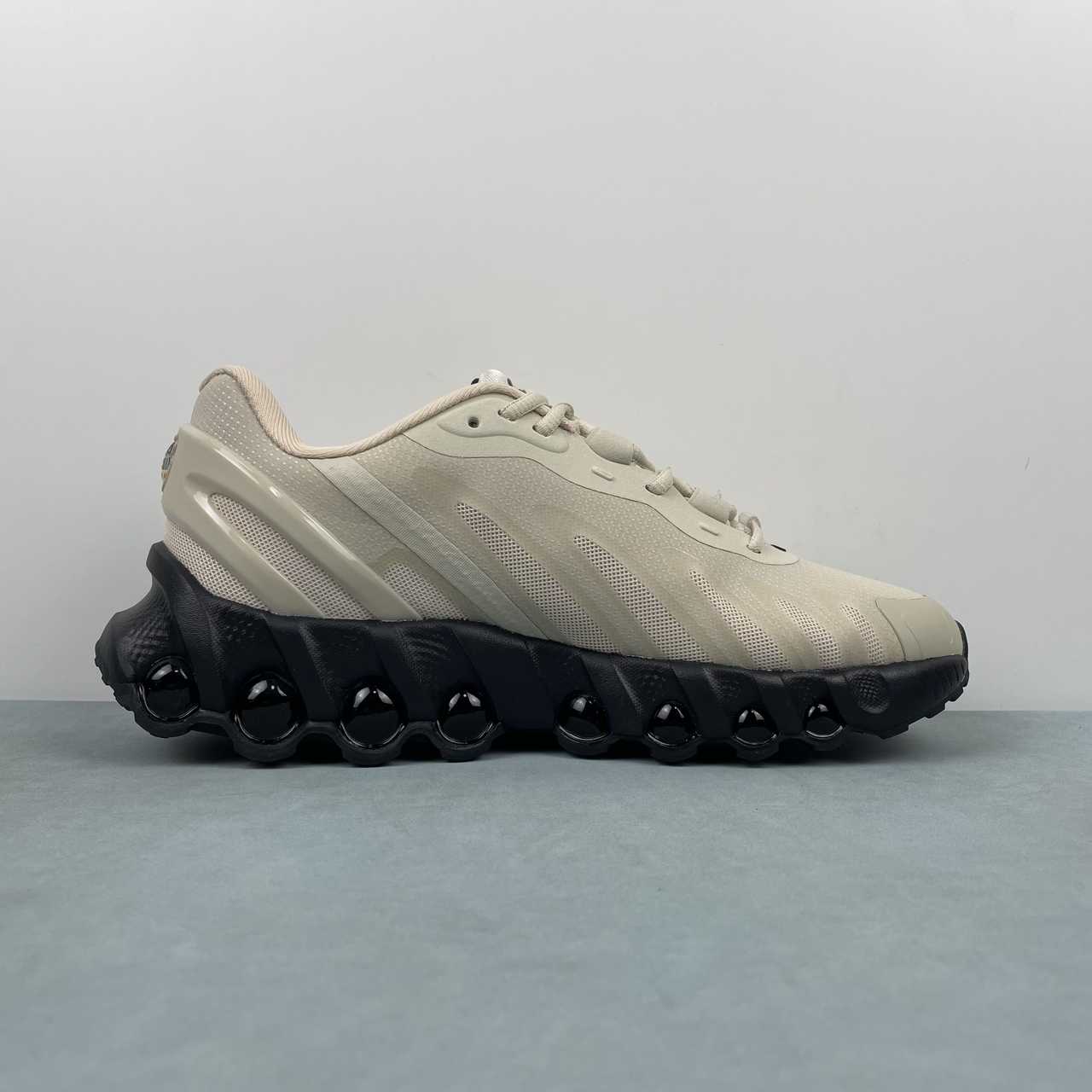 NIKE Air Ma - Dn8 - Fossil - Black Unisex Streetwear Limited Edition - The NIKE AIR MAX DN8 x FOSSIL BLACK - REPLICA blends sleek design with cutting-edge