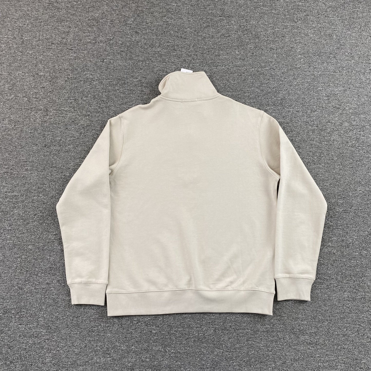 POLO Ralph Lauren Quarter Zip Sweatshirt - White Unisex Streetwear Limited Edition - The POLO RALPH LAUREN QUARTER ZIP SWEATSHIRT WHITE - REPLICA embodies classic sophistication and everyday
