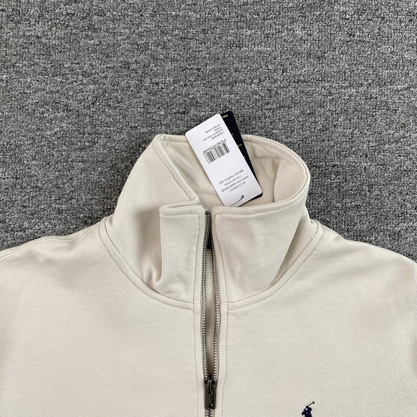 POLO Ralph Lauren Quarter Zip Sweatshirt - White Unisex Streetwear Limited Edition - The POLO RALPH LAUREN QUARTER ZIP SWEATSHIRT WHITE - REPLICA embodies classic sophistication and everyday