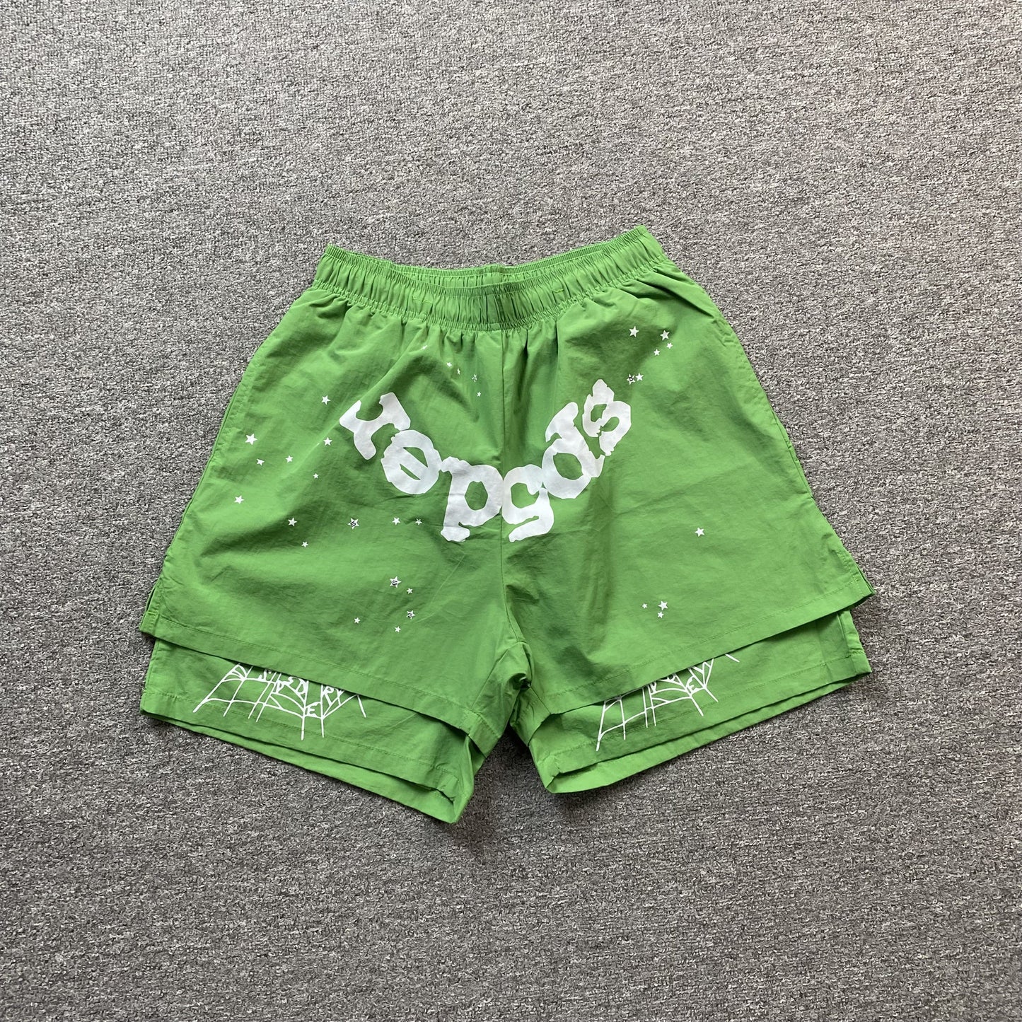 SP5DER Og Web Double Layer Short Hoodie - Green Unisex Streetwear Limited Edition - The SP5DER OG WEB DOUBLE LAYER SHORT GREEN - REPLICA delivers a bold streetwear look