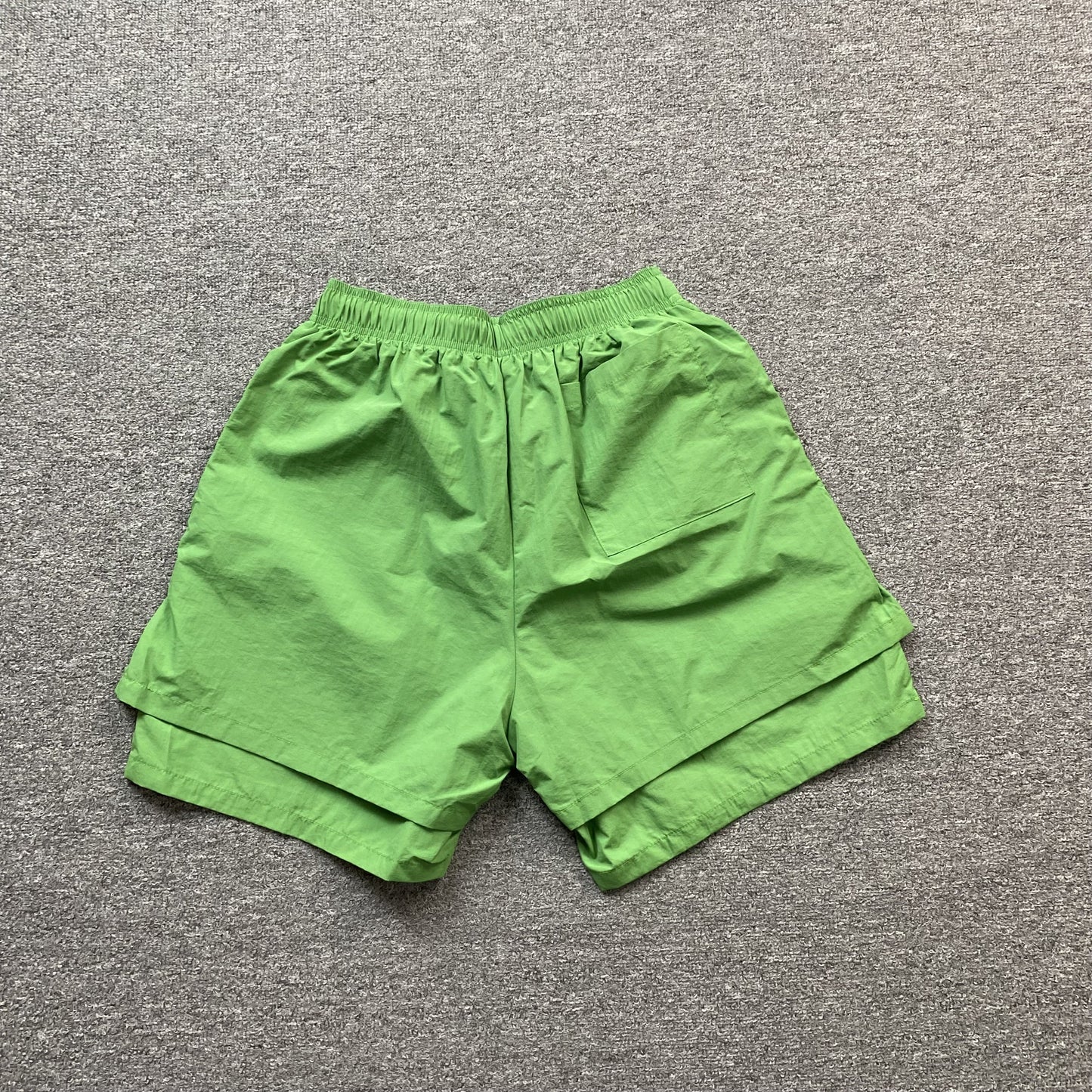 SP5DER Og Web Double Layer Short Hoodie - Green Unisex Streetwear Limited Edition - The SP5DER OG WEB DOUBLE LAYER SHORT GREEN - REPLICA delivers a bold streetwear look